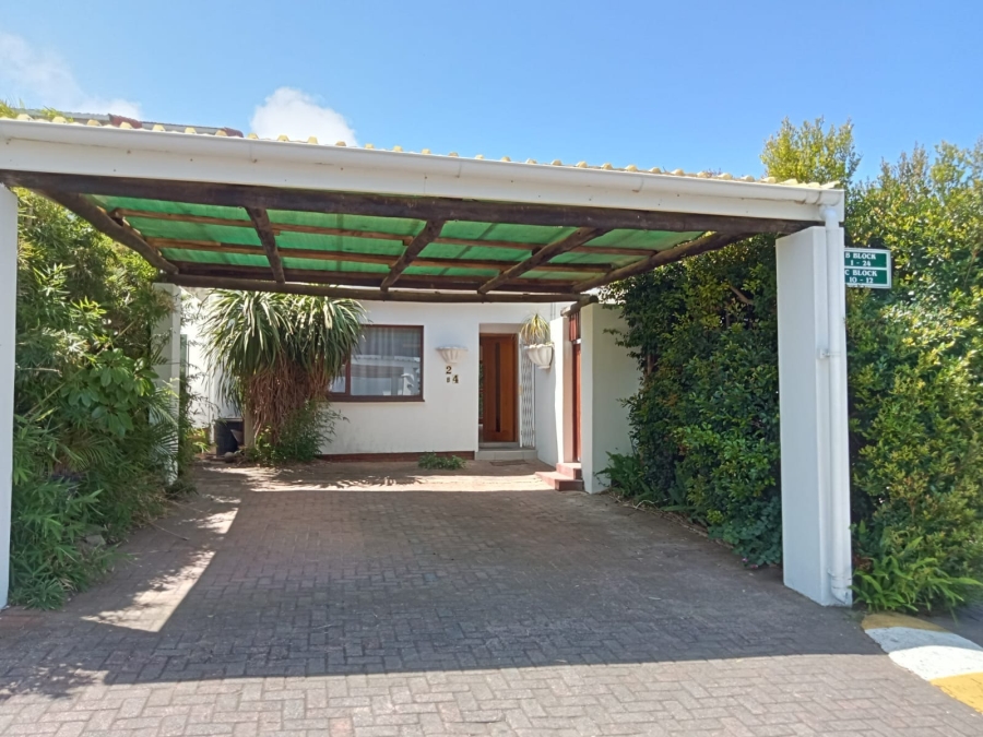 3 Bedroom Property for Sale in Beacon Bay Eastern Cape